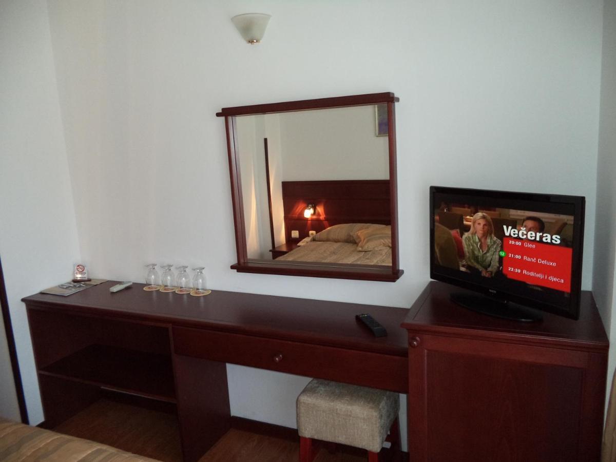 Hotel Dva Bisera Lagadin Habitación foto